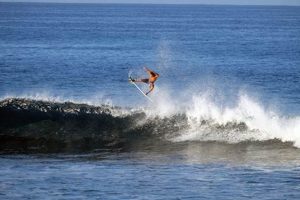 Kona Surf Report: Hawaii Waves & Forecasts Learn to Surf & Skate: A Beginner's Step-by-Step Guide Kona Surf Report: Hawaii Waves & Forecasts | Learn to Surf & Skate: A Beginner's Step-by-Step Guide