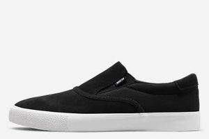 Stylish Womens Black Skate Shoes: Durable & Chic Learn to Surf & Skate: A Beginner's Step-by-Step Guide Stylish Womens Black Skate Shoes: Durable & Chic | Learn to Surf & Skate: A Beginner's Step-by-Step Guide