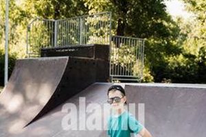 Unleash: Extreme Skate Park Thrills & Beyond! Learn to Surf & Skate: A Beginner's Step-by-Step Guide Unleash: Extreme Skate Park Thrills & Beyond! | Learn to Surf & Skate: A Beginner's Step-by-Step Guide