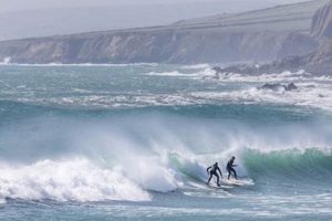 Your Guide to Surfing at the Beach: Tips & Fun! Learn to Surf & Skate: A Beginner's Step-by-Step Guide Your Guide to Surfing at the Beach: Tips & Fun! | Learn to Surf & Skate: A Beginner's Step-by-Step Guide