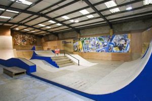 Skate Shop Uk | Learn to Surf & Skate: A Beginner's Step-by-Step Guide