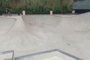 Visit Heath Eiland & Morgan Moss BMX Skate Park | [City Name] | Learn to Surf & Skate: A Beginner's Step-by-Step Guide