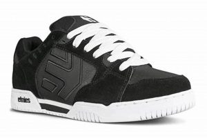 Best Black & White Skate Shoes: Styles & Buying Guide | Learn to Surf & Skate: A Beginner's Step-by-Step Guide